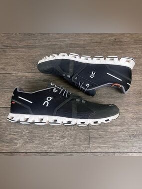 On running cloud men’s running shoes